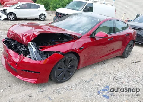 2025 Tesla Model S Rear-Wheel Drive z USA, uszkodzony, nr VIN 5YJSA1E52SF549185
